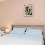 With Parking Space - 22557 Apartman