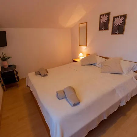 Apartman With Parking Space - 22557