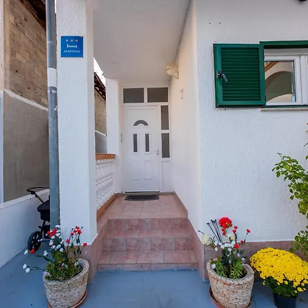 With Parking Space - 22557 * Vodice