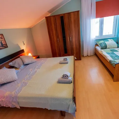 Apartman With Parking Space - 22557 Vodice