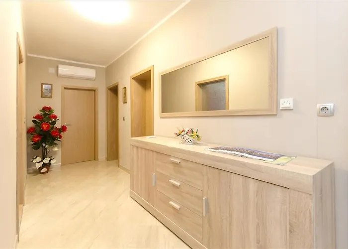 Appartamento With Parking Space - 22557