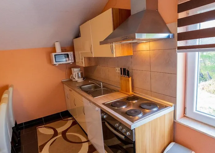 With Parking Space - 22557 Appartement Vodice